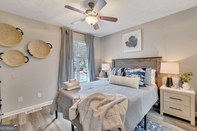 Building Photo - 1695 Wynndowne Trail