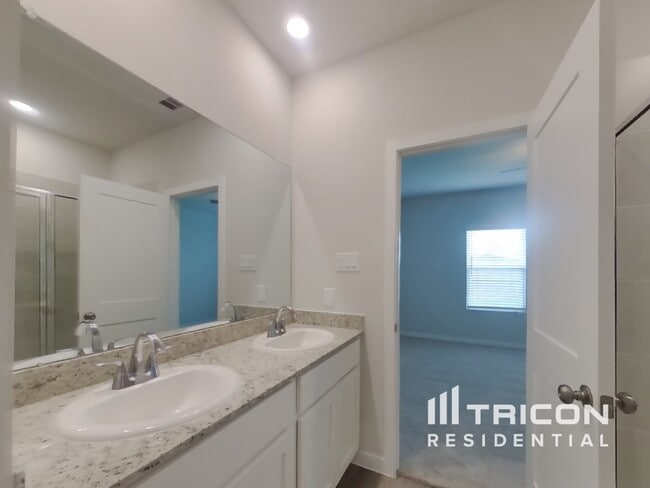 Building Photo - 11510 Prosperity Dr