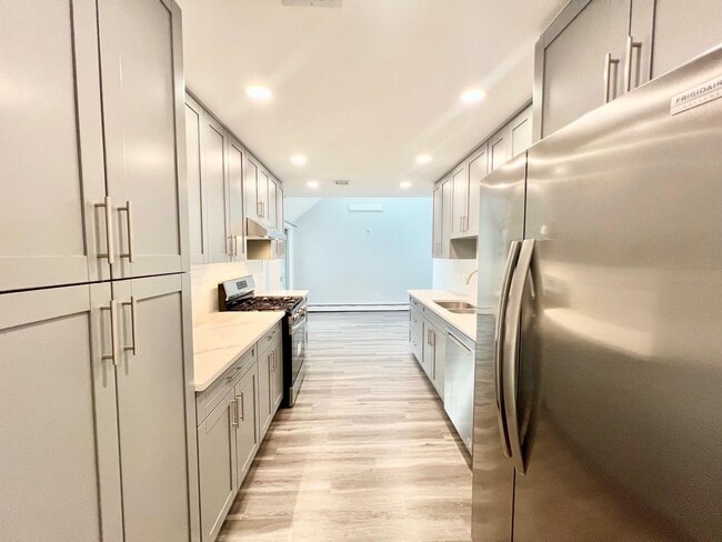 Building Photo - 4C Cove Ln