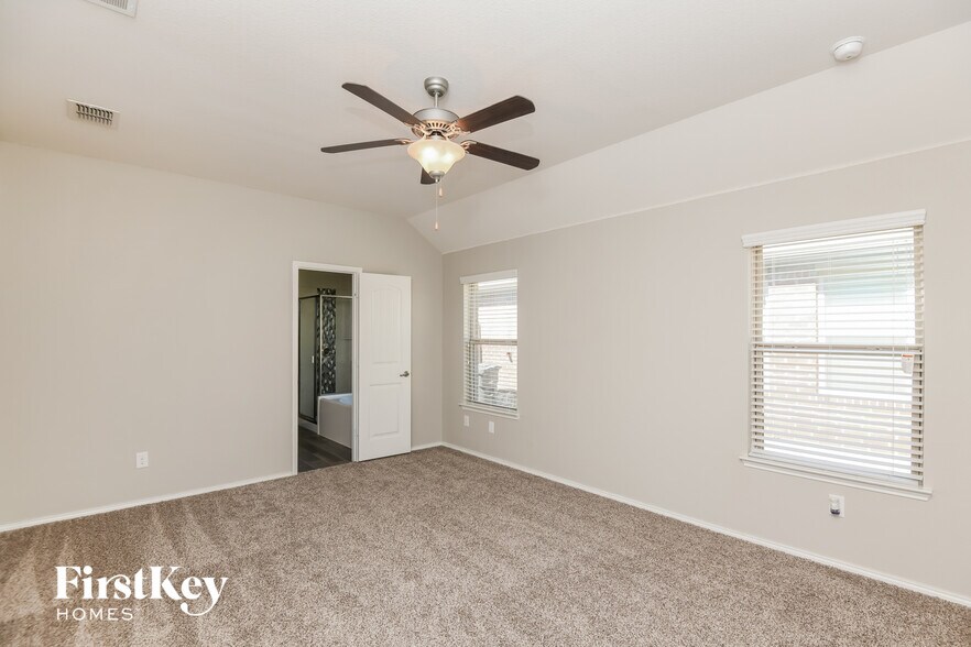 Building Photo - 5825 Dew Plant Way