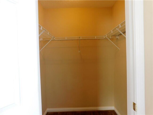 Building Photo - 1206 Carthage Dr