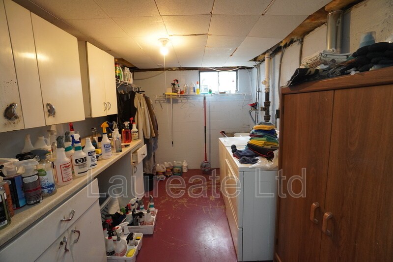 Building Photo - 4580 S Fox St