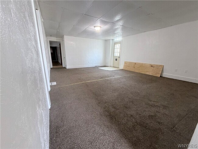 Building Photo - 901 South Park Ave