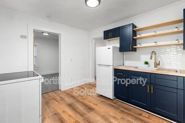 Building Photo - 218 Walker Ave