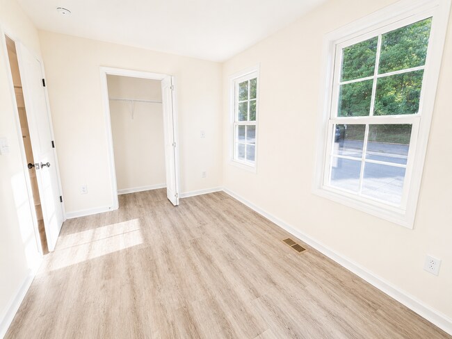 Building Photo - 432 N Caldwell Ave