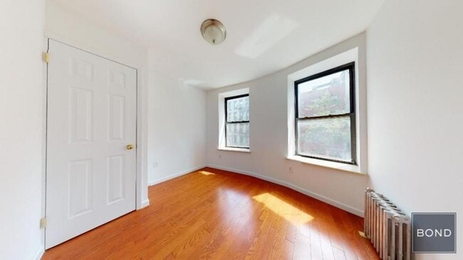 Building Photo - 3 bedroom in Manhattan NY 10003