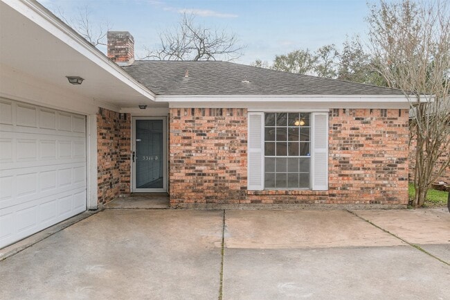 Building Photo - 3311 Palm Desert Ln