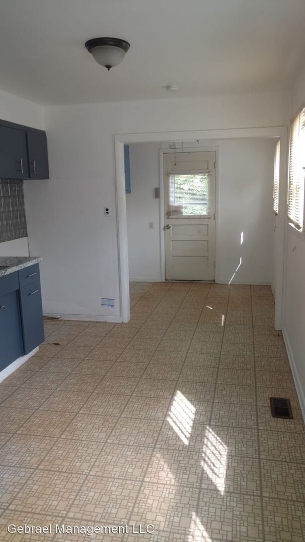 Building Photo - 4420 Davison Rd