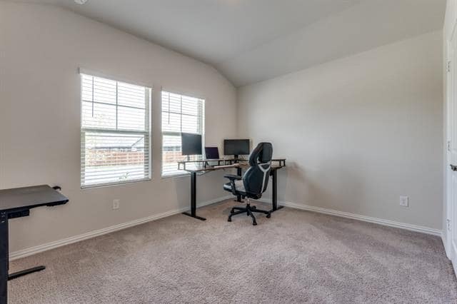 Building Photo - 3217 Paruament Dr