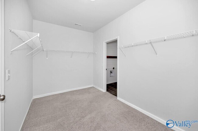 Building Photo - 171 Kingswood Dr