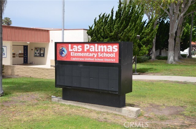 Building Photo - 1004 El Prado