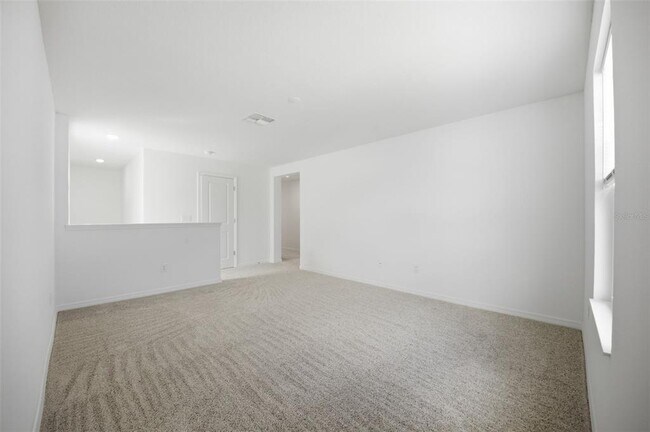 Building Photo - 37411 Roanoke River Wy