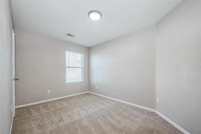 Building Photo - 5119 Ivy Fair Way