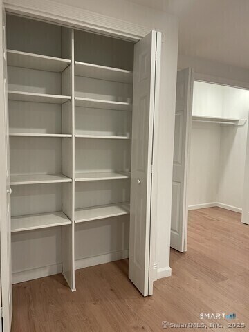 Building Photo - 18 Rivermead