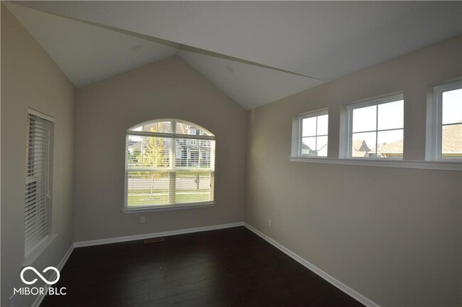 Building Photo - 5193 Rangewood Dr