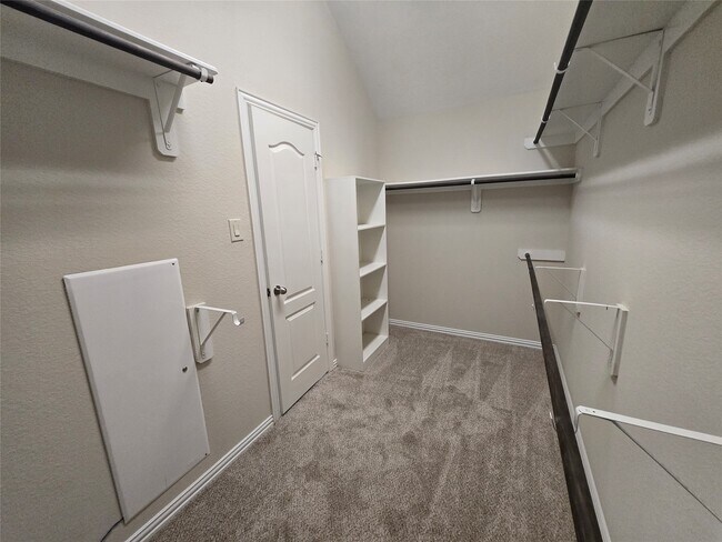 Building Photo - 9126 Monarch Field Ln