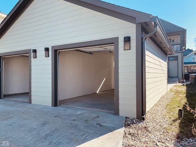 Building Photo - 734 Orange St