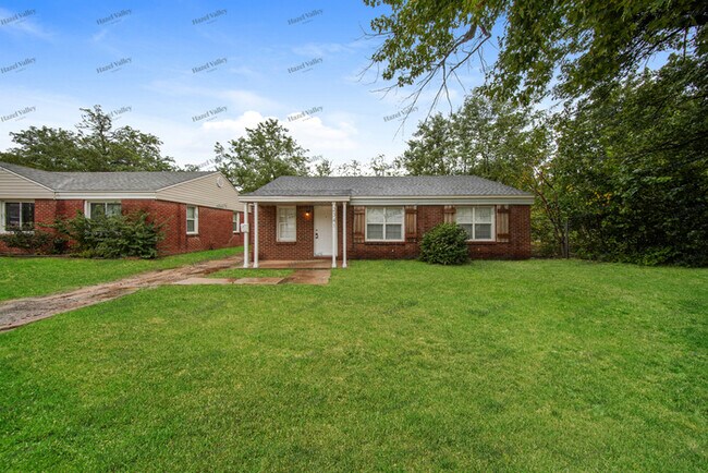 Primary Photo - 2341 NW 33rd St