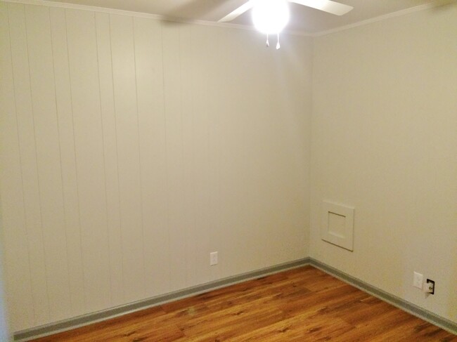 2nd Bedroom - 707 S Lewis St