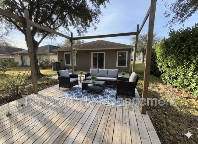 Building Photo - 942 Wynfield Cir