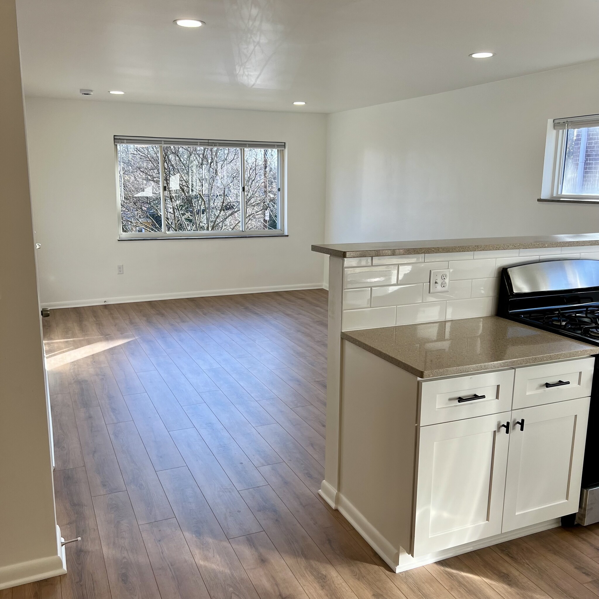 Building Photo - 5650 Macey Ave