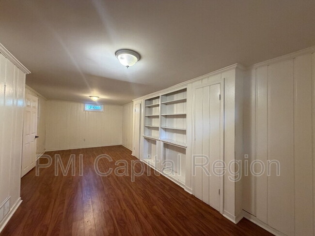 Building Photo - 11303 Dewey Rd