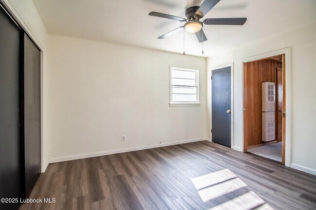 Building Photo - 1711 43rd St