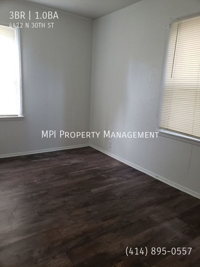Building Photo - 4422 N 30th St