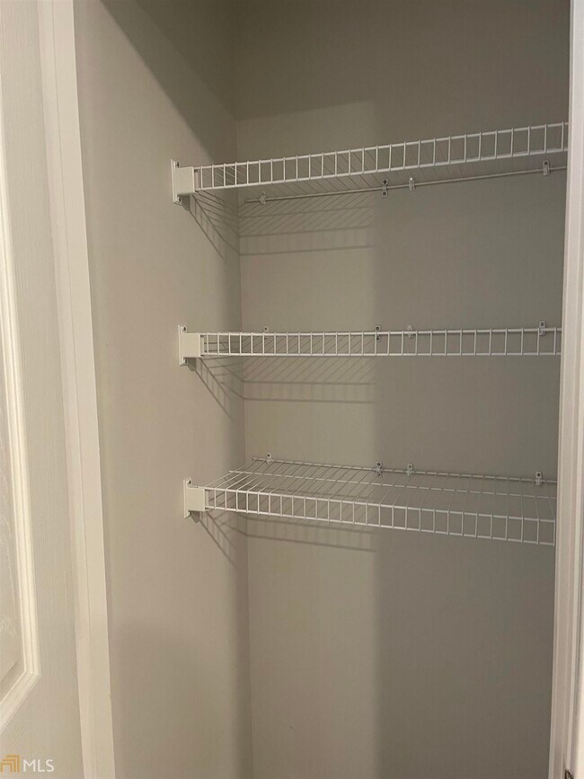 Building Photo - 5137 Shirley Ct