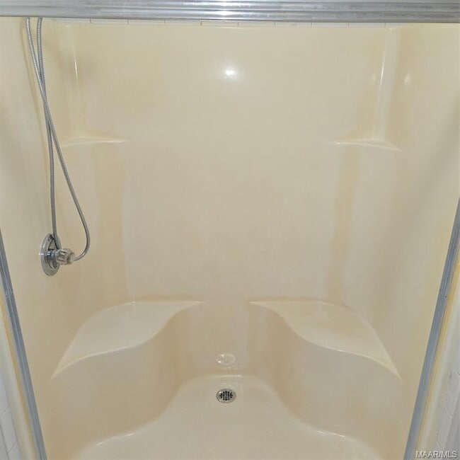 Building Photo - 110 Dellwood Ct