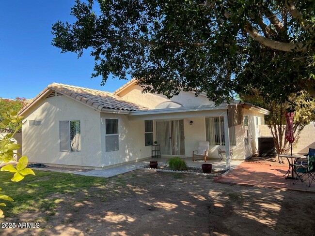 Building Photo - 7160 W La Senda Dr