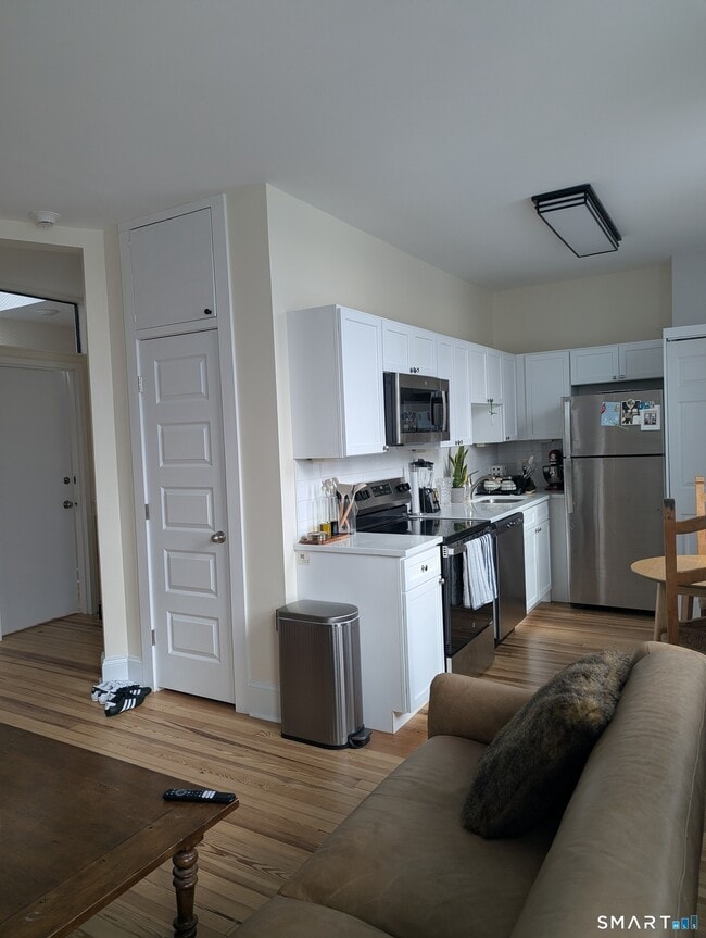 Building Photo - 213 Liberty Square