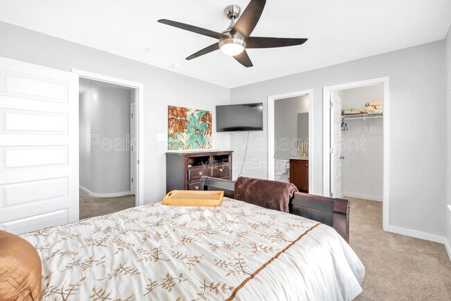 Building Photo - 4951 Old Main St