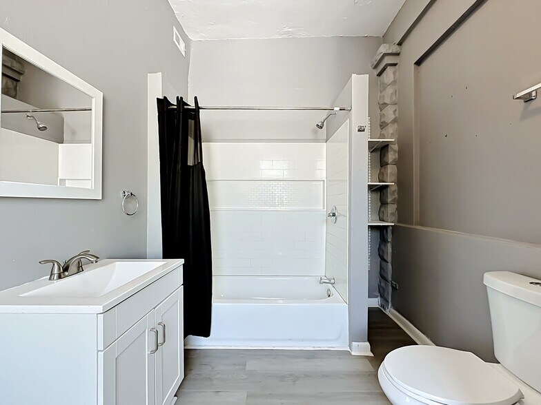 Building Photo - 1259 Hart St