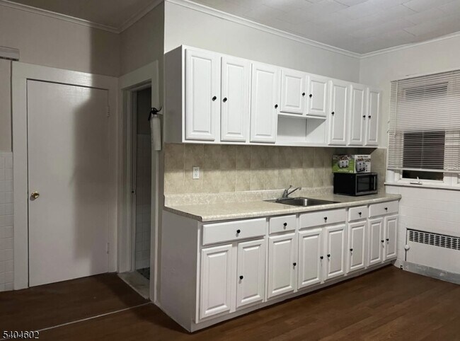 Building Photo - 234 Christine St