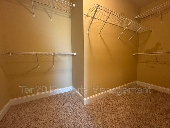 Building Photo - 7471 Coppice Dr