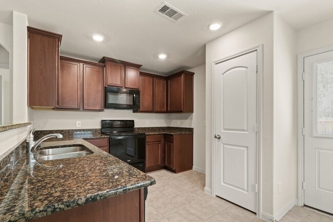 Building Photo - 27104 Leonardo Dr