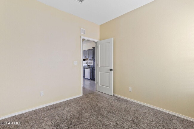 Building Photo - 2101 James White Dr