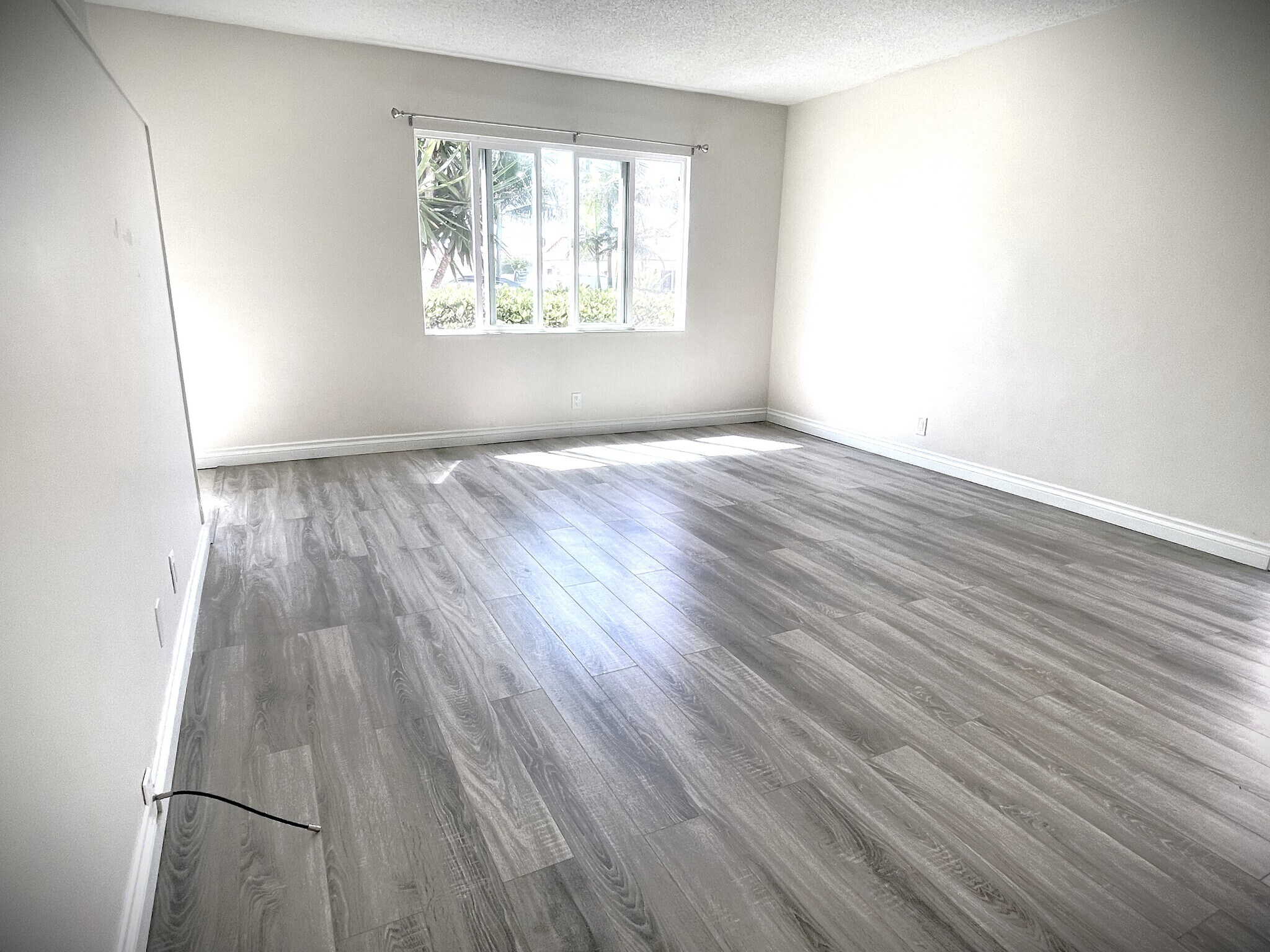 Building Photo - 312 Avenida Cabrillo