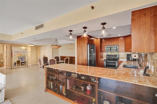 Building Photo - 11113 Biscayne Blvd