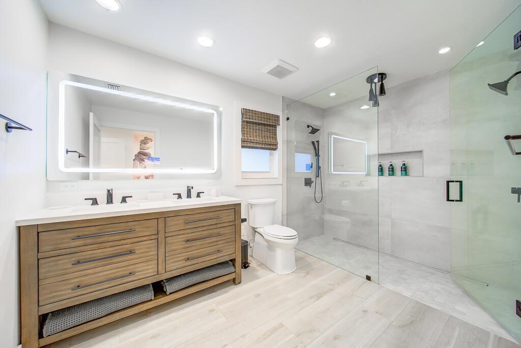 Building Photo - 1853 Shower Tree Way