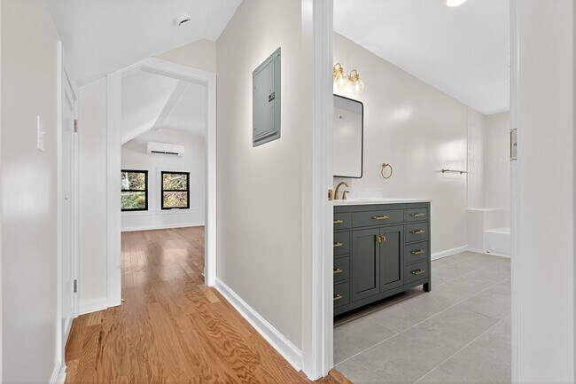 Building Photo - 167 Harrison Ave