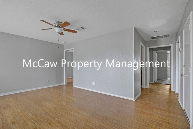 Building Photo - 1414 White Way