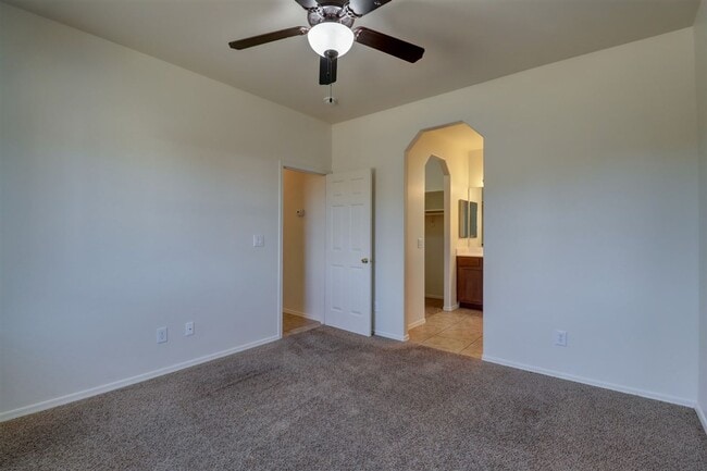 Building Photo - 7750 Spouse Dr