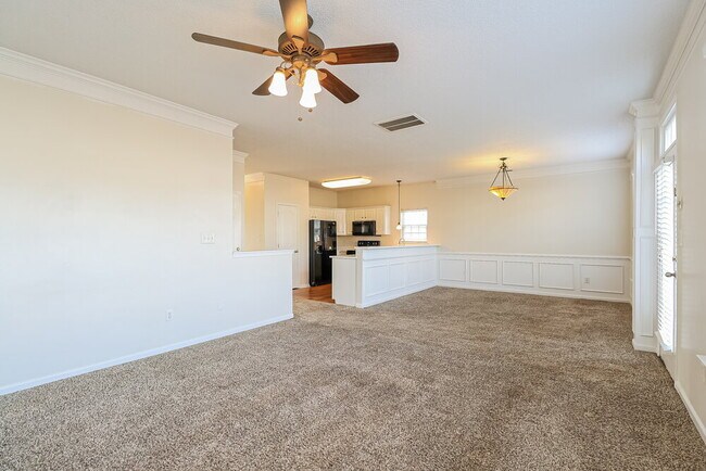 Building Photo - 11925 Misty Pine Ct