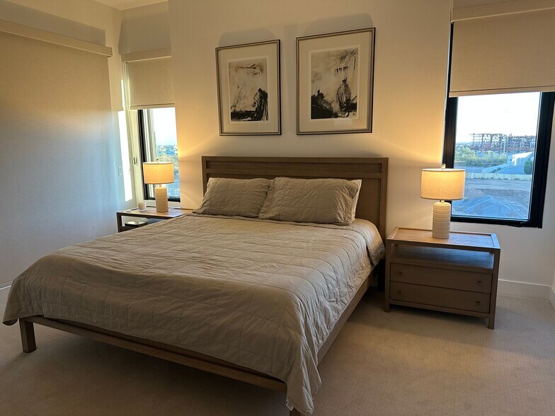 Master bedroom - 19355 N 73rd Way