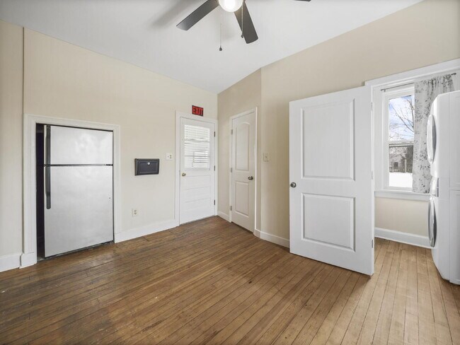 Building Photo - Charming 3-Bedroom Single-Family Home with Wrap-Around Porch & Private Fenced Yard