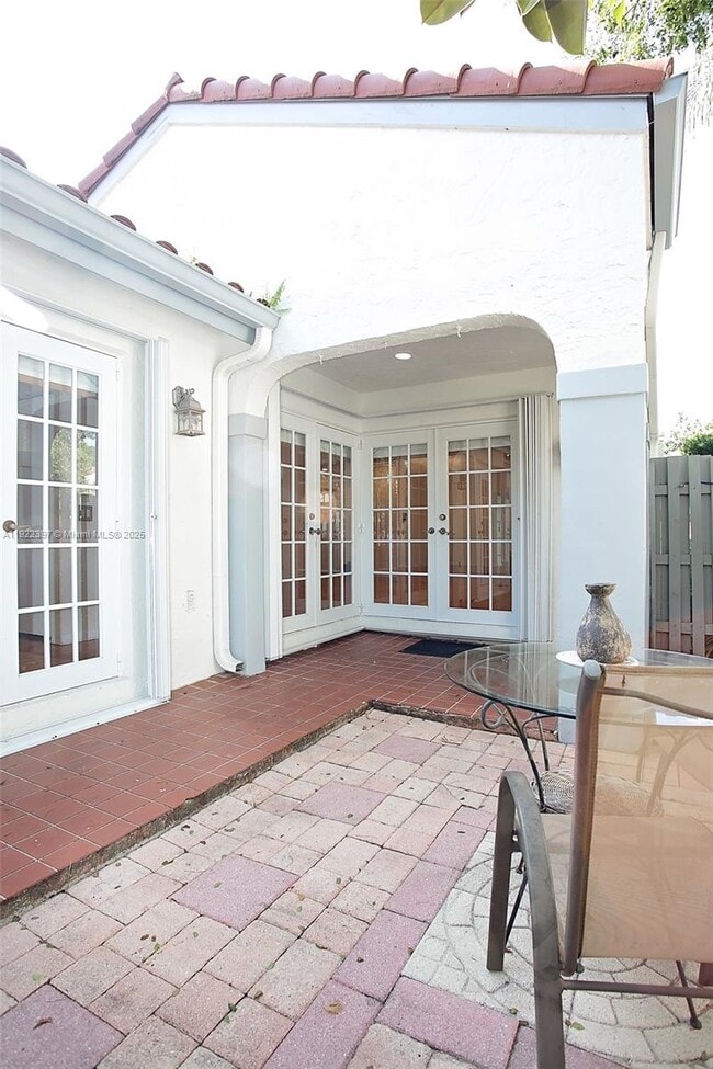 Building Photo - 1361 Cottonwood Cir