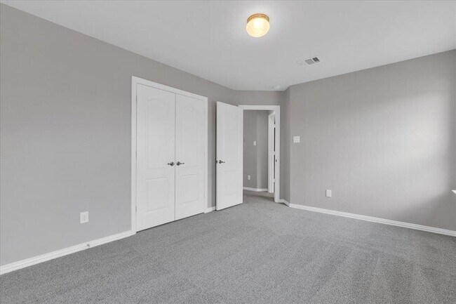 Building Photo - 306 Merlot Dr