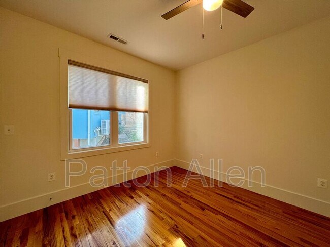 Building Photo - 21 Toxaway St